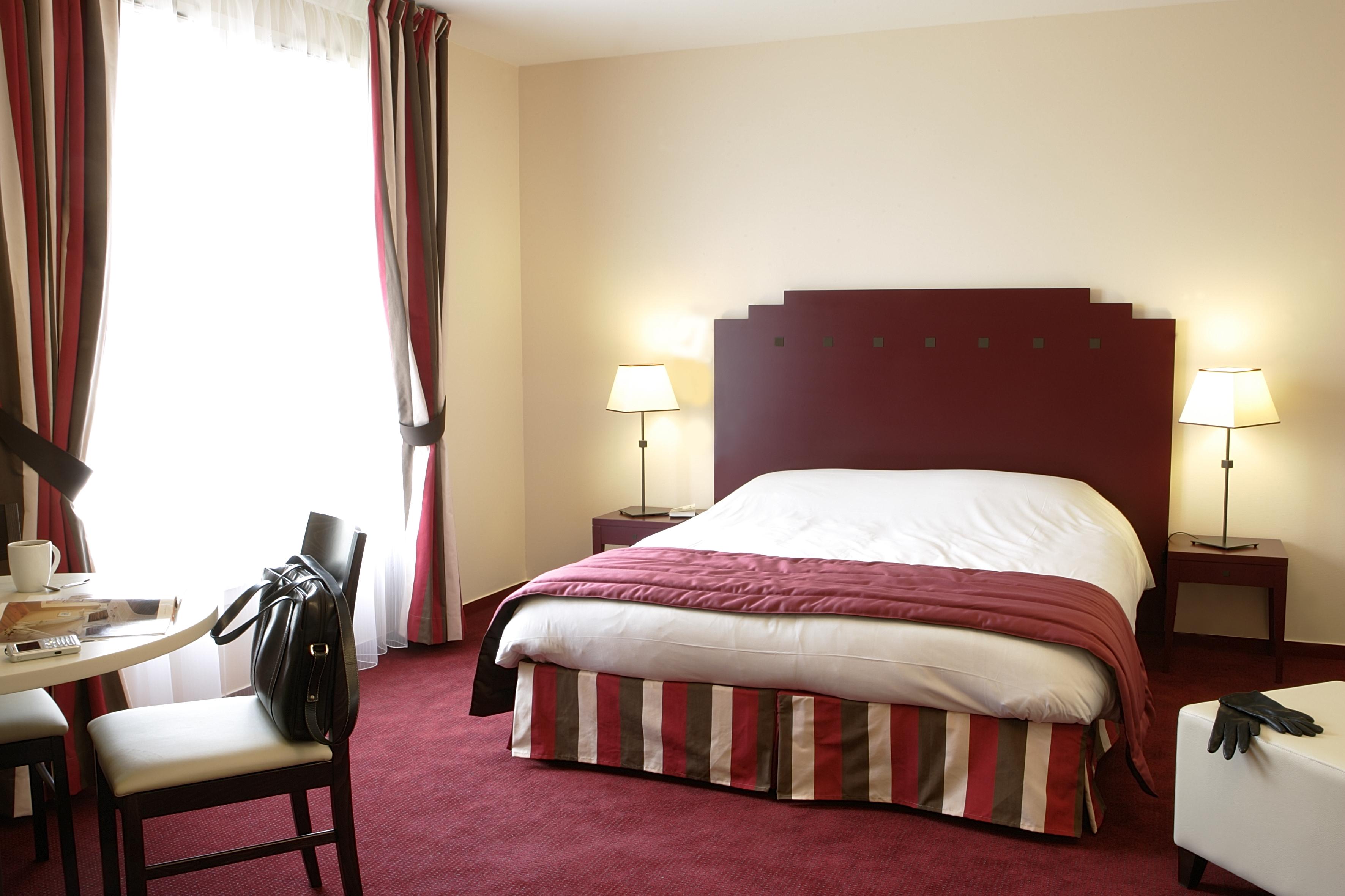 Hotel Cerise Шату Экстерьер фото